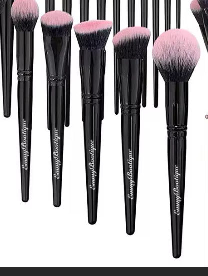 Makeup brushes